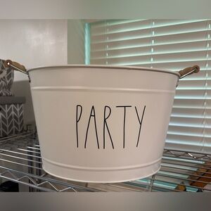 Rae Dunn Party Tub